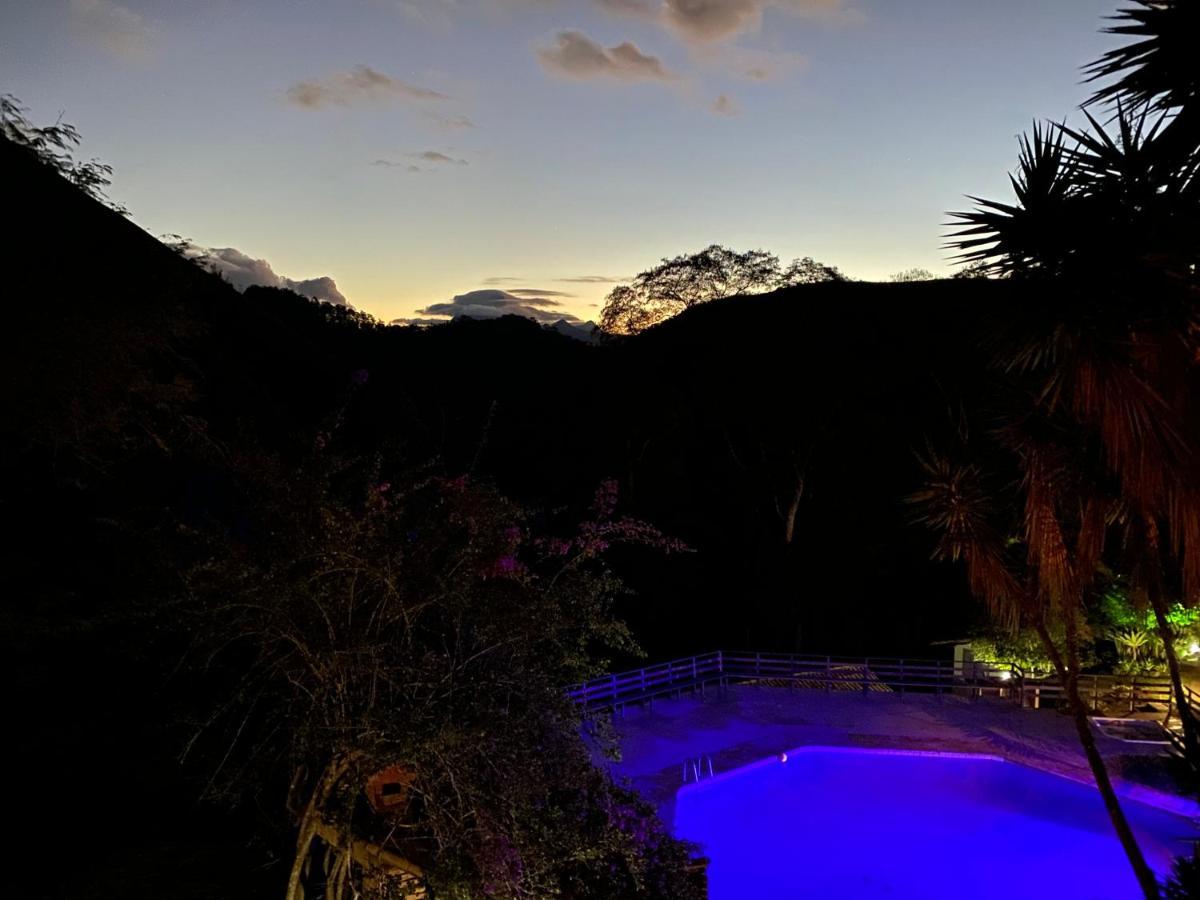 Chales Da Montanha Petrópolis Exterior foto